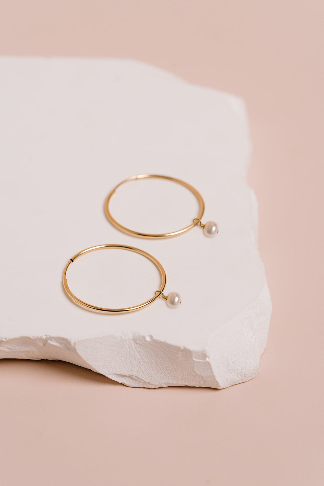 Pearl Endless Hoops