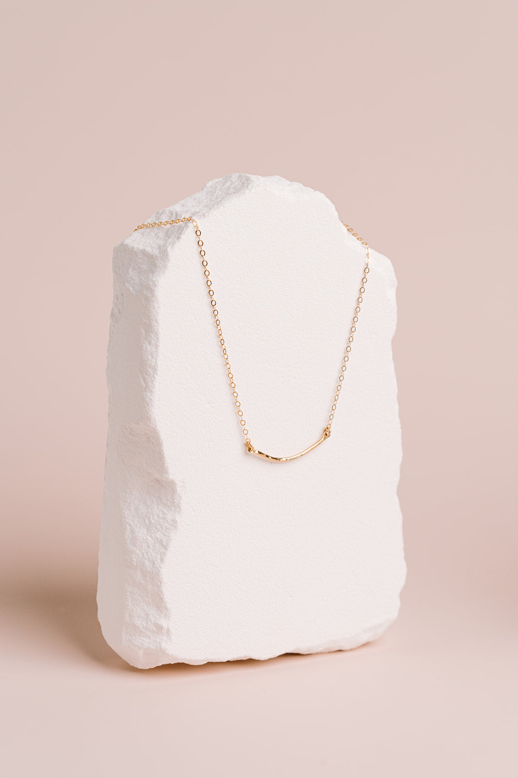 Curved Bar Necklace