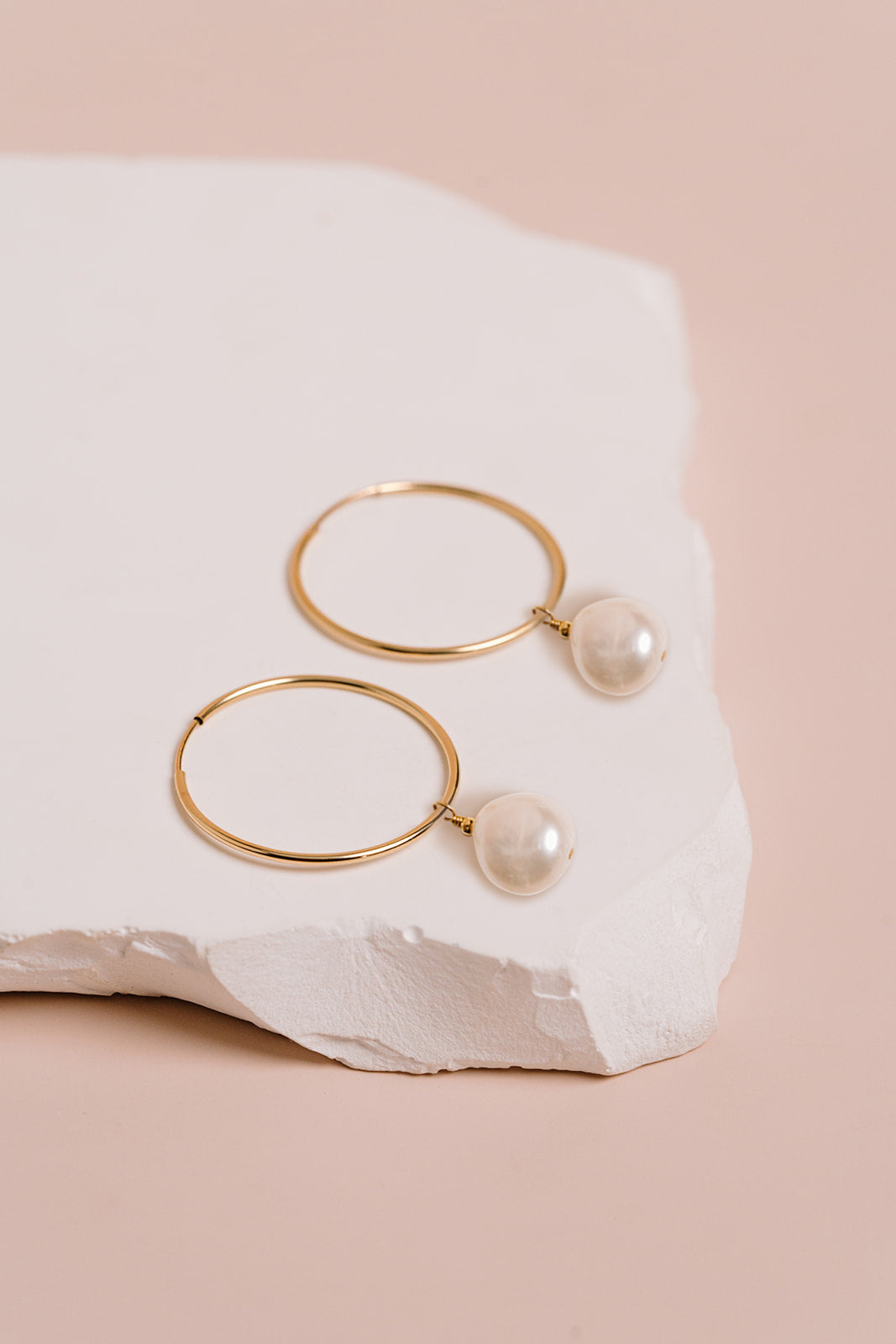 Baroque pearl hoops